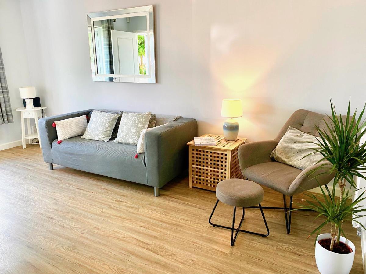 Lovely 2 Bedroom, 2 Bathroom House With Parking. Plymouth Zewnętrze zdjęcie